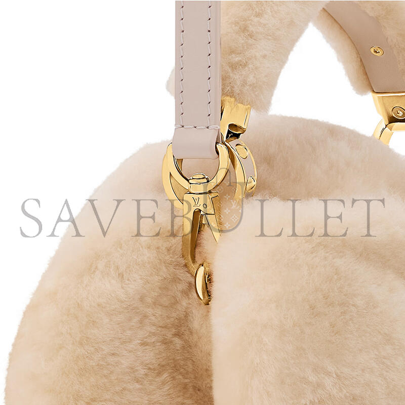 LOUIS VUITTON CAPUSNOW M26324 (20*13*11cm)